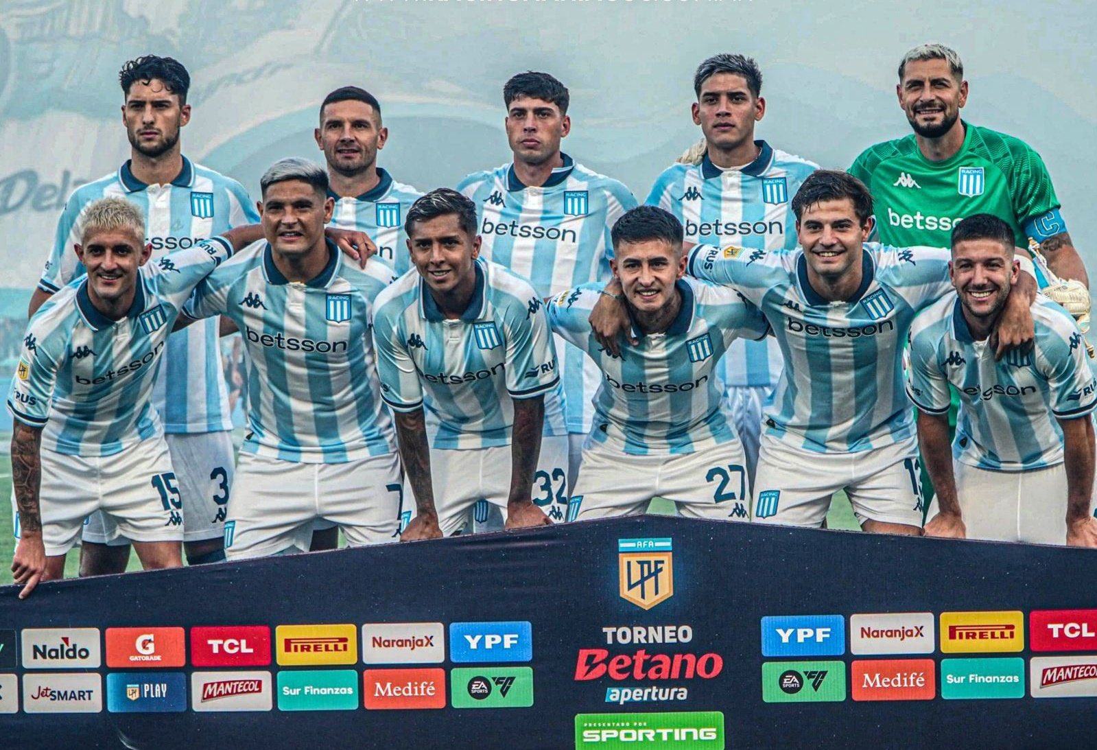 Fútbol: Racing ganó, gustó y goleó ante Belgrano en El Cilindro