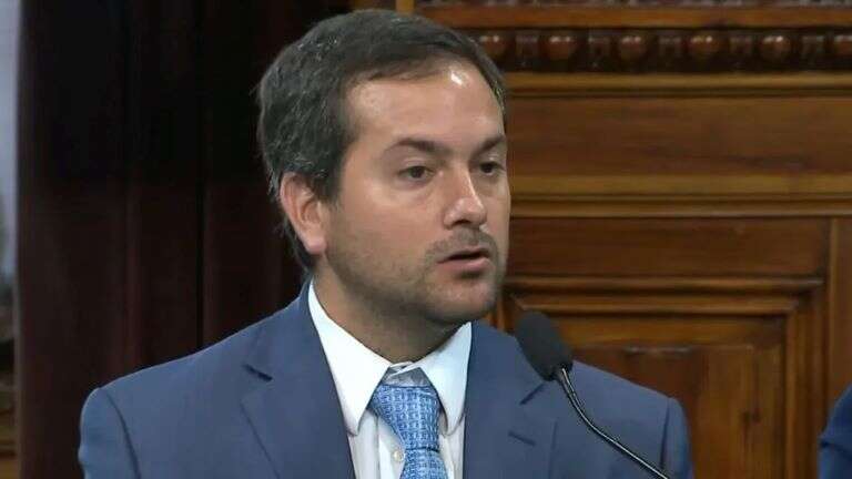 El Gobierno echó al titular de la Unidad de Información Financiera y será reemplazado por Paul Starc