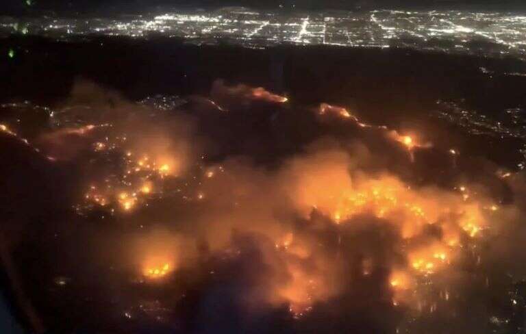 Estados Unidos: Por los incendios en California, Biden declaró zona catastrófica al confirmarse que hay cinco muertos