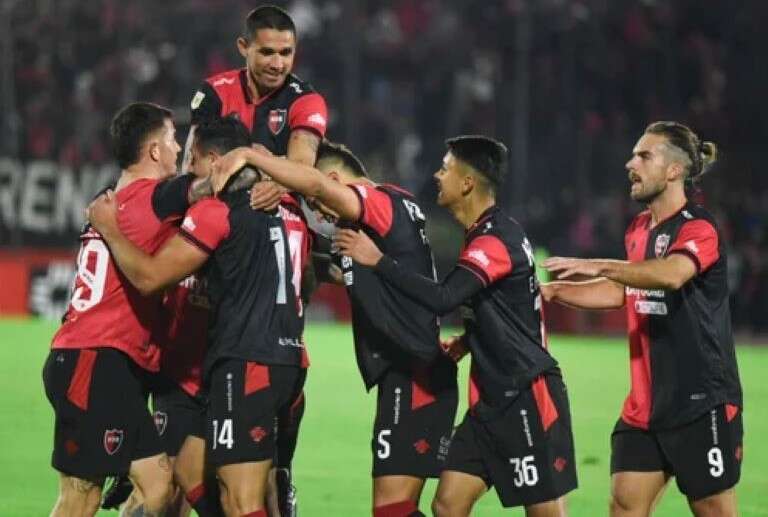 Fútbol: NewellÂ´s rompe el mercado con la llegada de un tricampeón europeo y mundial con el Real Madrid
