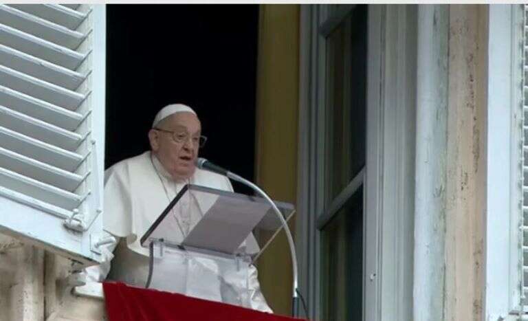 Vaticano: el Papa Francisco reaparecerá en público este domingo desde el hospital