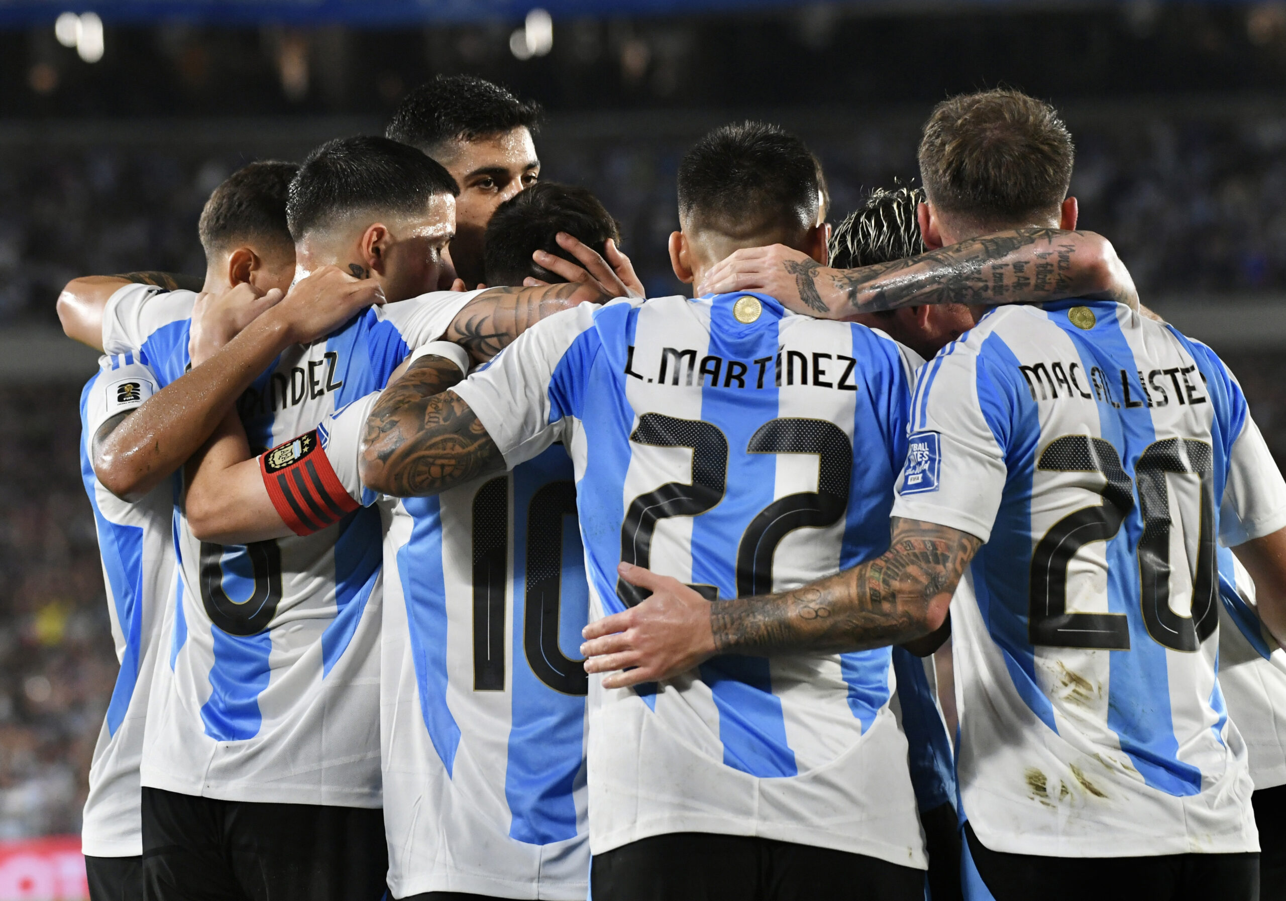 Fútbol: Conmebol anunció las fechas para los partidos de la Selección Argentina ante Brasil y Uruguay