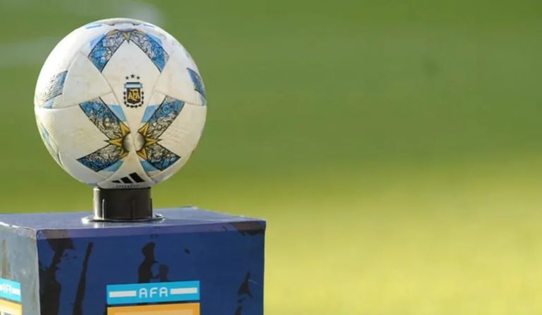 Fútbol: Los cinco grandes, invencibles en el Torneo Apertura Â¿se reforzaron bien o sacan ventaja en una liga mediocre?