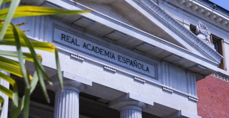 España: La RAE eliminó dos letras del abecedario Â¿cuáles y por qué?