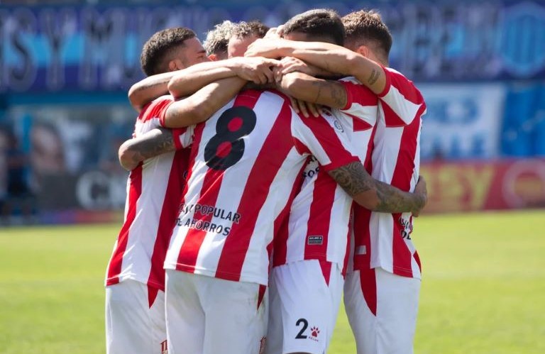 Fútbol: Arranca la Primera Nacional; días, horarios y los partidos más destacados de la fecha