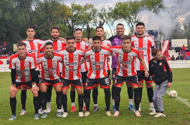 Fútbol: Costa Brava goleó a Deportivo Argentino al finalizar el primer tiempo en el Federal “A”