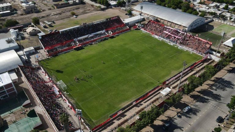 Fútbol – Federal “A”: Costa Brava visita a San Martín de Mendoza y lo transmite La Red Pampeana