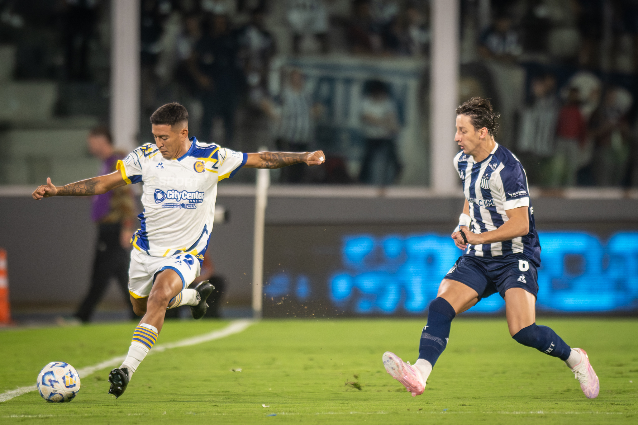 Fútbol: Rosario Central igualó con Talleres y resignó la punta