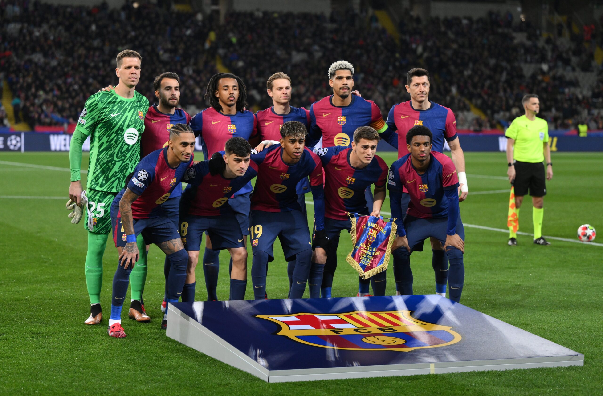 Fútbol: Pese al gol de Otamendi, Barcelona venció a Benfica y avanzó a cuartos de final de la Champions League