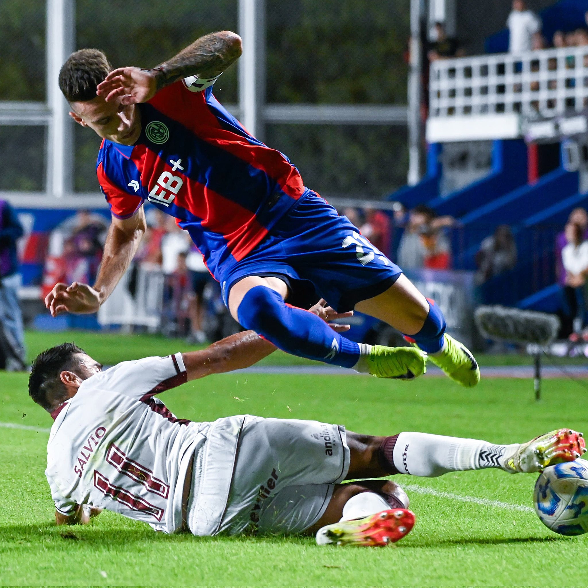 Fútbol: San Lorenzo igualó con Lanús en el Nuevo Gasómetro