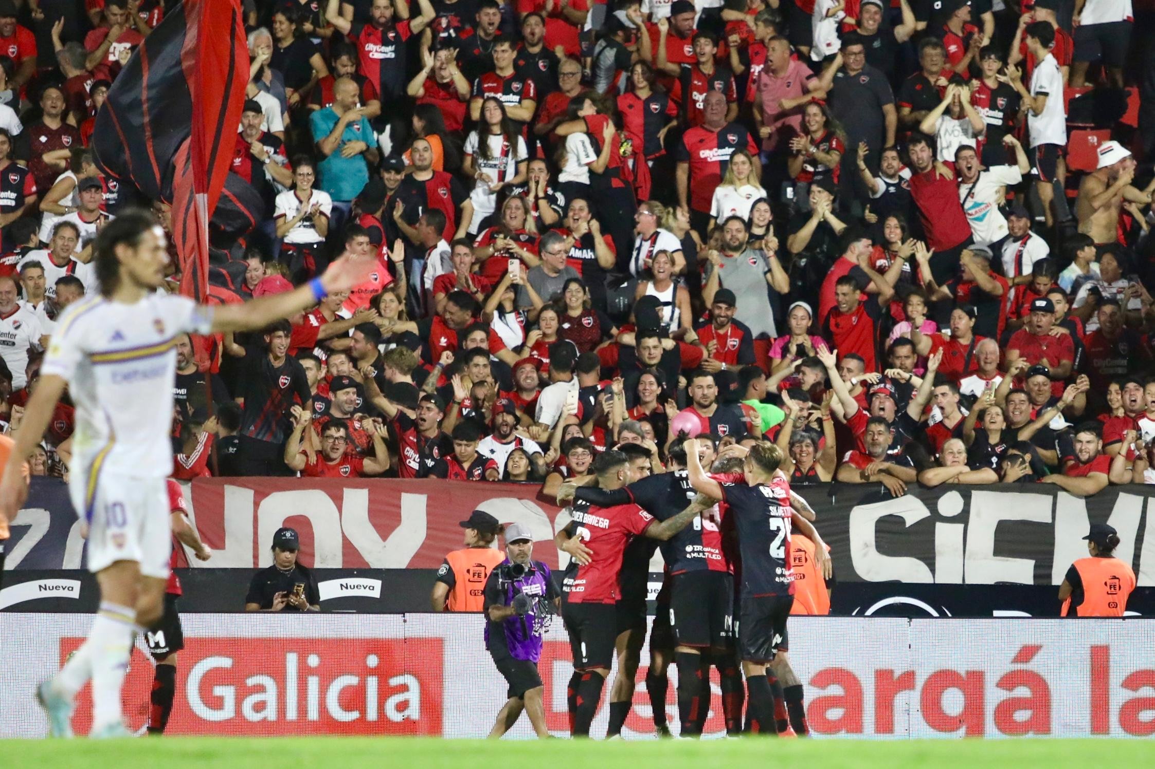 Fútbol: NewellÂ´s se hizo fuerte en su casa y venció 2 a 0 a Boca