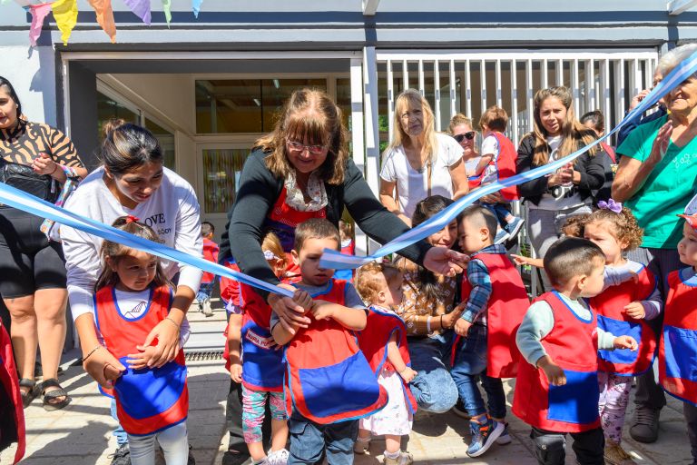 El gobernador Ziliotto inauguró un Centro de Desarrollo Infantil en Toay