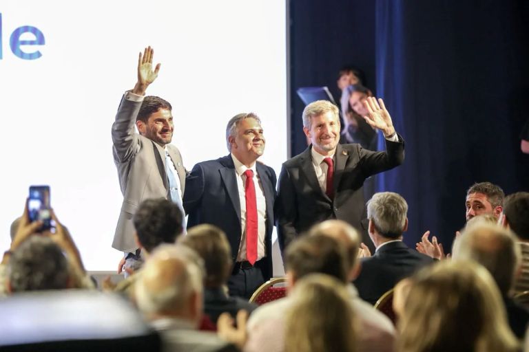 Pullaro, Llaryora y Frigerio reclamaron obra pública, pidieron mayor federalismo y rechazaron las retenciones
