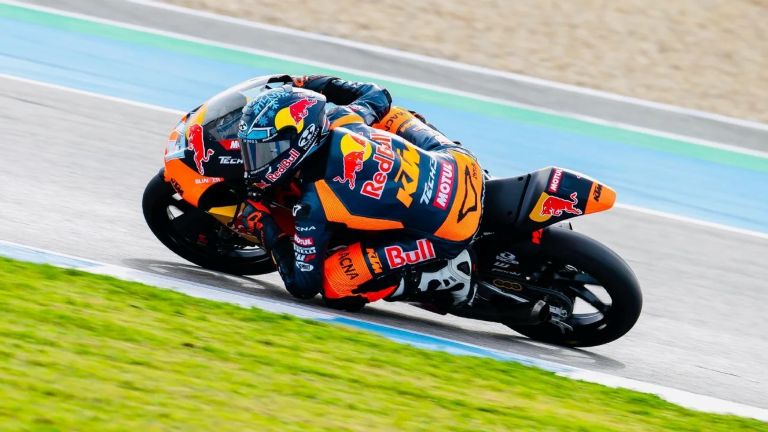 Motociclismo: Valentín Perrone tuvo un accidentado debut en Moto 3
