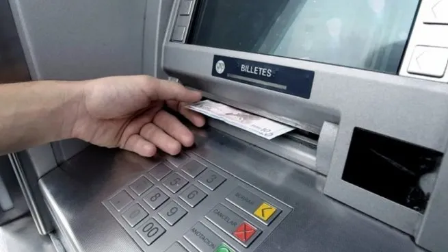 El sábado acreditan los sueldos con 4,5 % de aumento y suba acumulada de 15 % en el primer trimestre