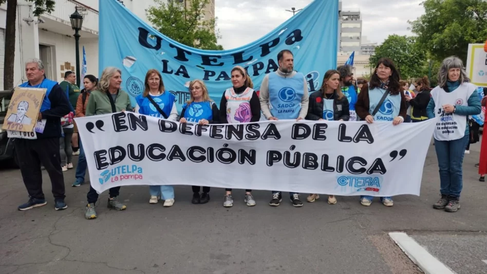 El 10 de abril no se dictarán clases en La Pampa por una jornada de protesta nacional