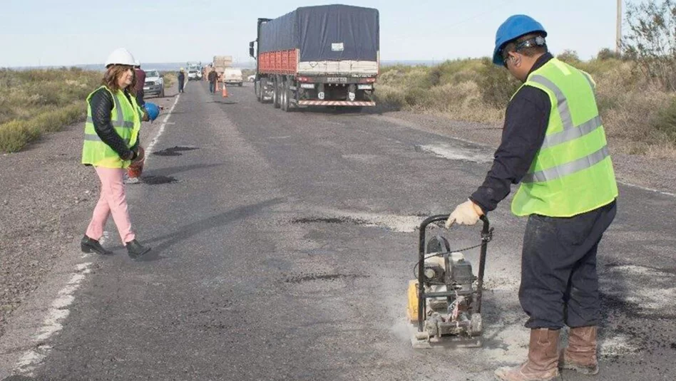 El municipio de Catriel interviene en la Ruta 151 ante la inacción del Estado nacional