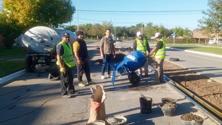Bernasconi avanza con nuevas obras: “El respaldo de la Provincia hace la diferencia”