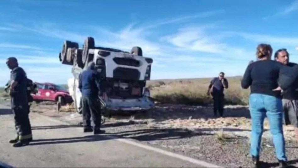 Ruta 151: volcó un camión que transportaba arena para fracking rumbo a Vaca Muerta
