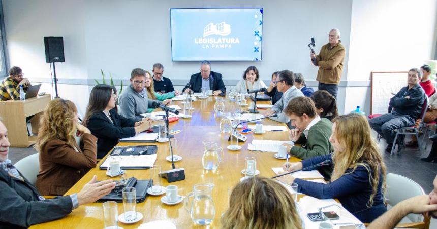 Sacaron dictamen por las recategorizaciones de estatales