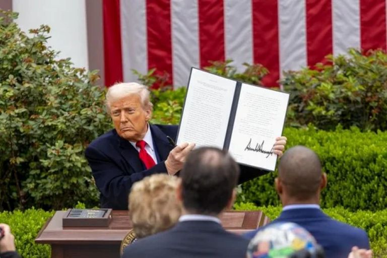 China: el Gobierno aplicará aranceles del 34% a productos de Estados Unidos como represalia a las medidas de Trump