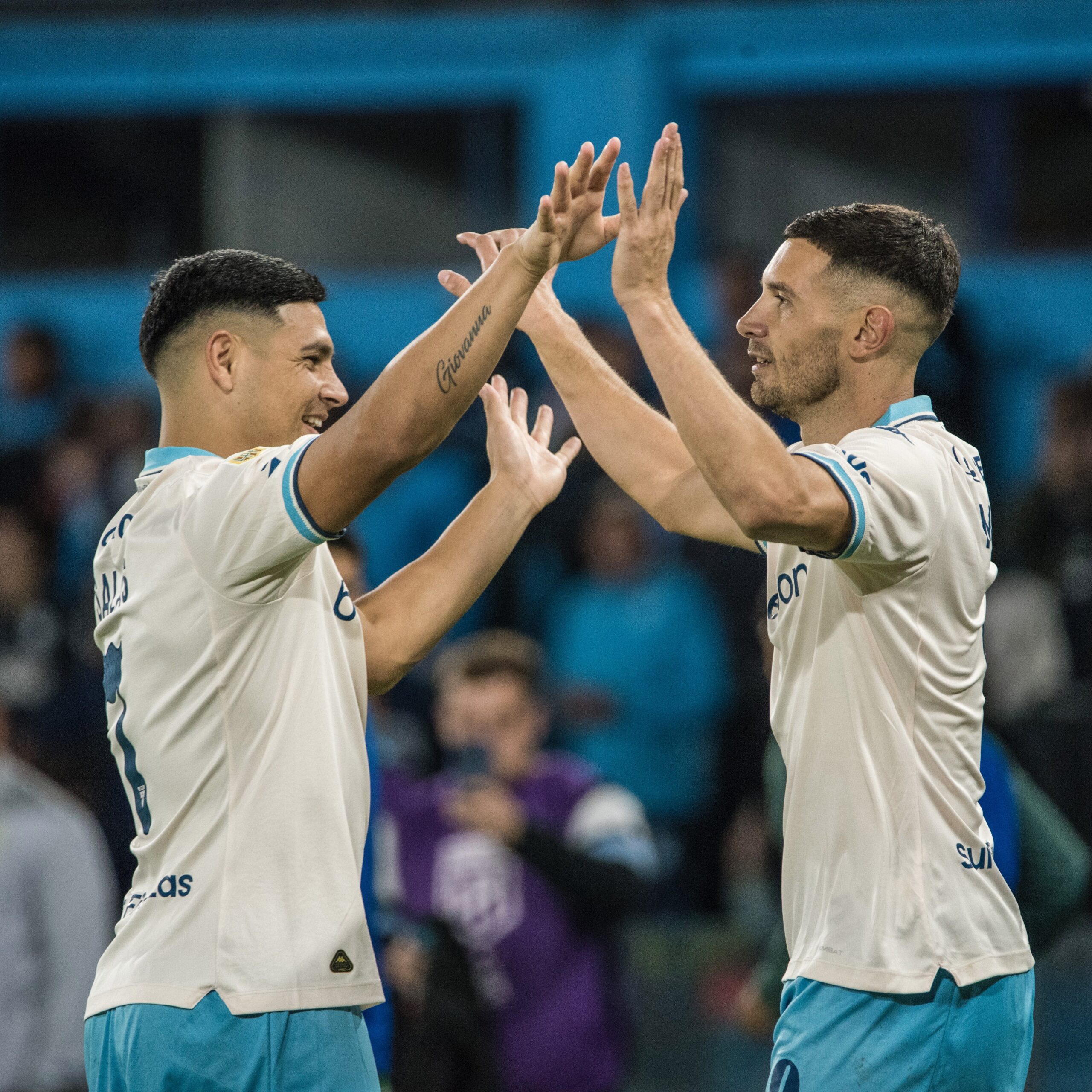 Fútbol: Racing goleó a Banfield y se recuperó de la mala racha en el torneo local
