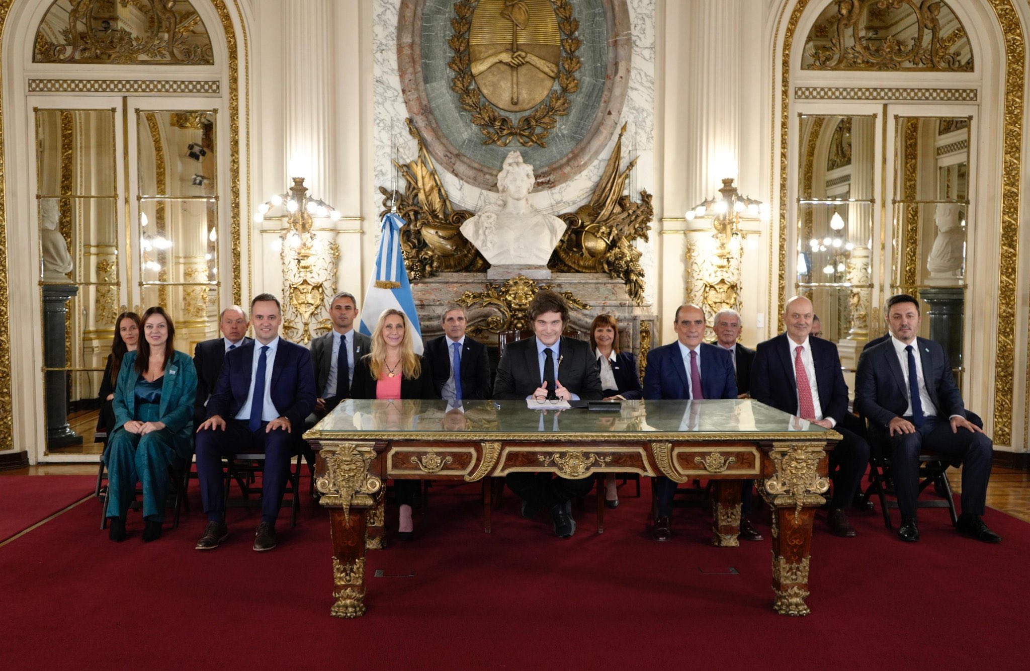 Milei celebró el acuerdo con el FMI, el fin del cepo y aseguró que seguirá el ajuste: “Todo marcha de acuerdo al plan”