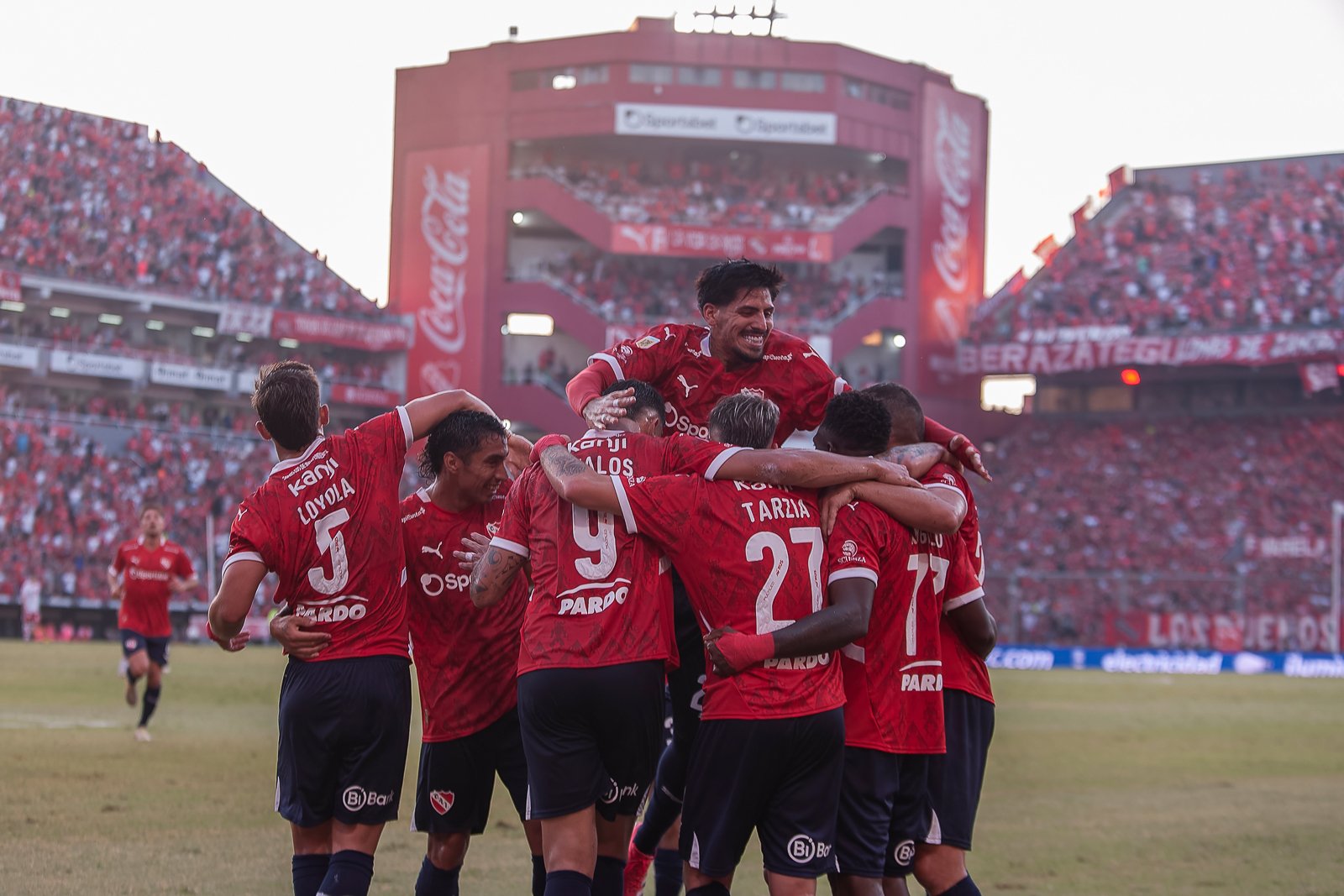 Fútbol: Independiente venció 2 a 0 a San Martín de San Juan y es líder