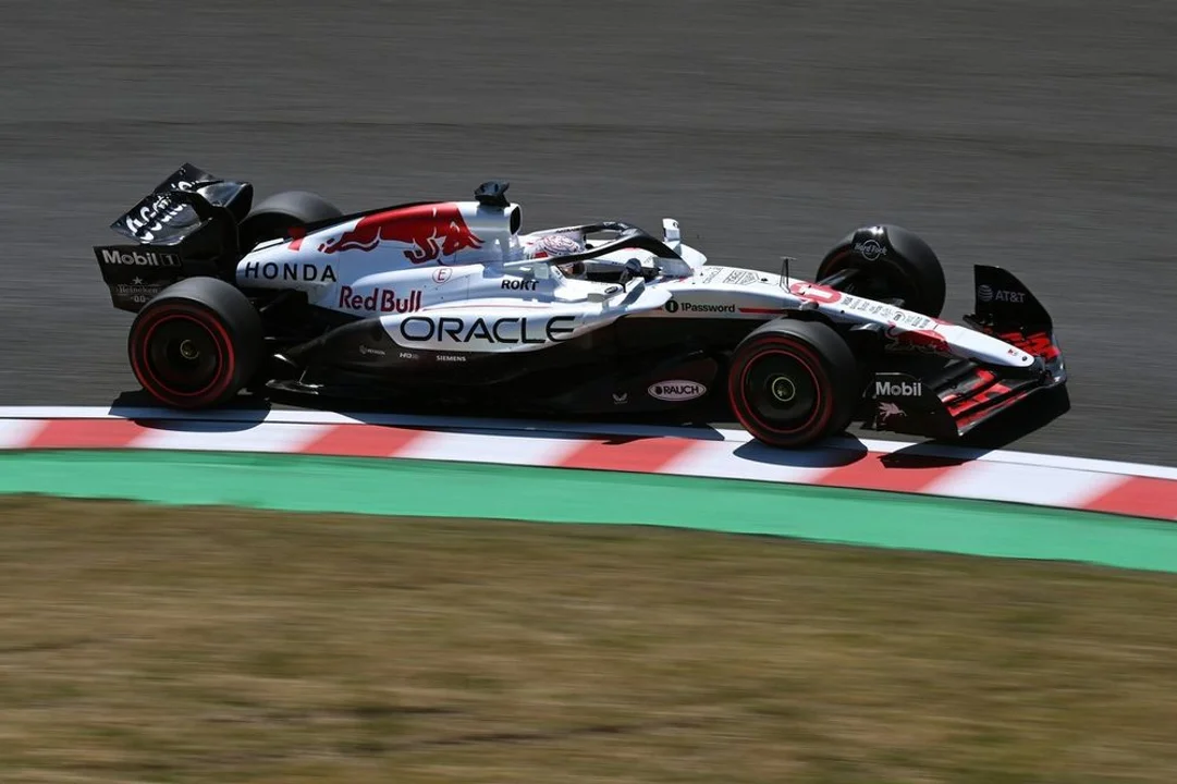 Automovilismo: Verstappen sorprendió y largará primero en el GP de Japón
