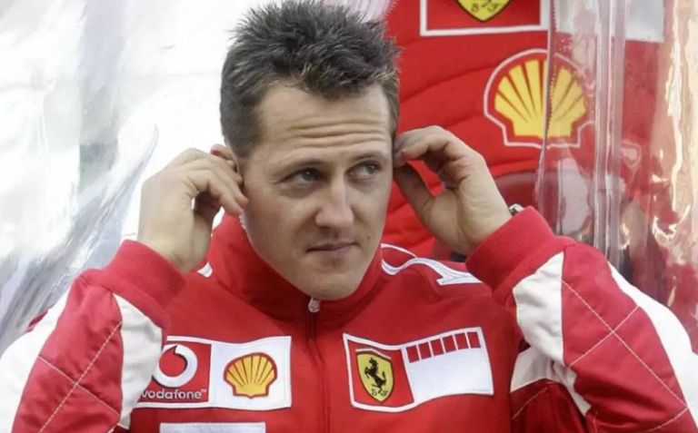 Automovilismo: Michael Schumacher dio señales de vida y sus fanáticos están conmovidos