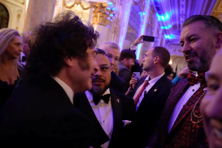 Viaje presidencial fallido: Milei se quedó otra vez sin foto con Trump