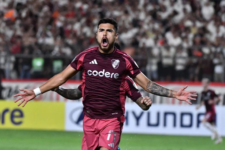 Fútbol: River le ganó a Universitario de Perú en su inicio en la Copa Libertadores