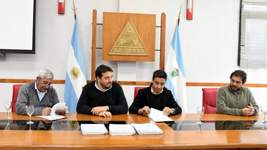 Una nueva ruta para conectar futuro: comienza la pavimentación del tramo que une Córdoba con La Pampa