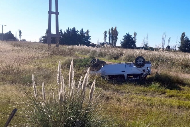 Vuelco en la ruta 188: un hombre de Van Praet permanece internado con estado reservado