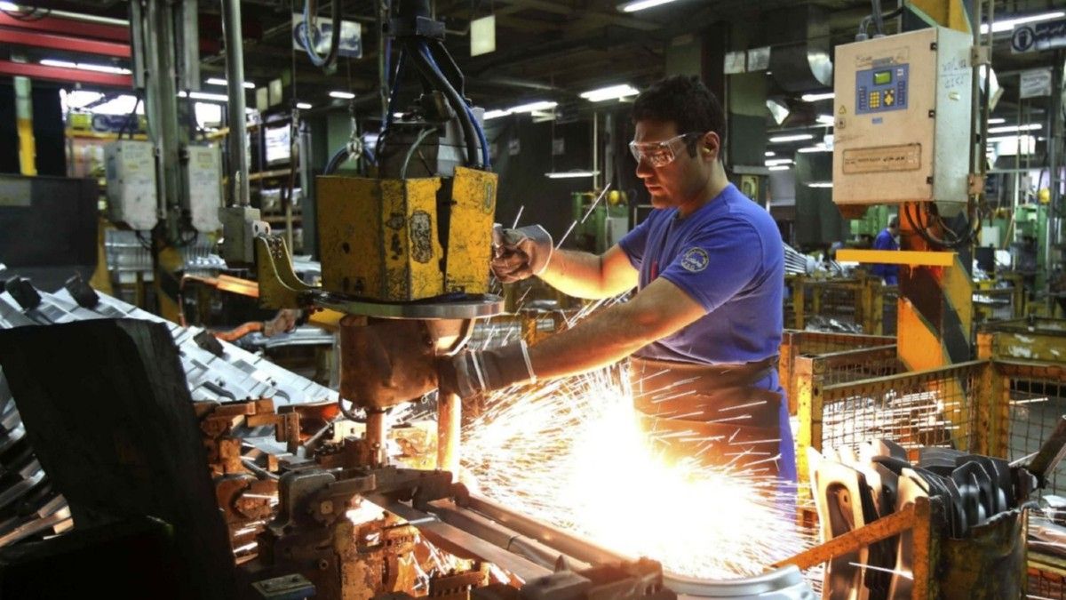 Industria: a pesar del repunte, advierten una posible baja en el sector en los próximos meses