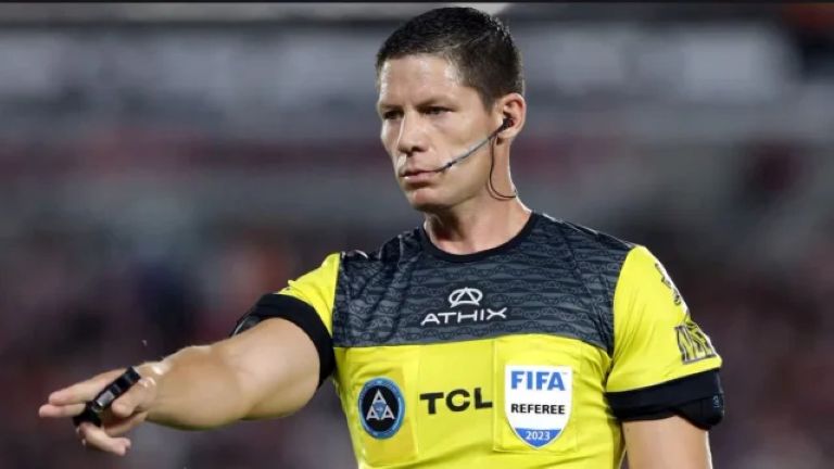 Fútbol: Ramírez sufrió una lesión y no podrá arbitrar la final entre Huracán y Platense por lo que será reemplazado por Tello