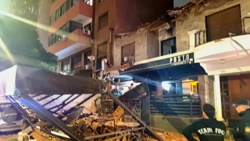 Tragedia en Córdoba: un hombre murió tras el derrumbe del techo de un hostel