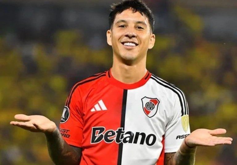 Fútbol: River le ganó a Barcelona de Ecuador por 3 a 2 y se acerca a la clasificación