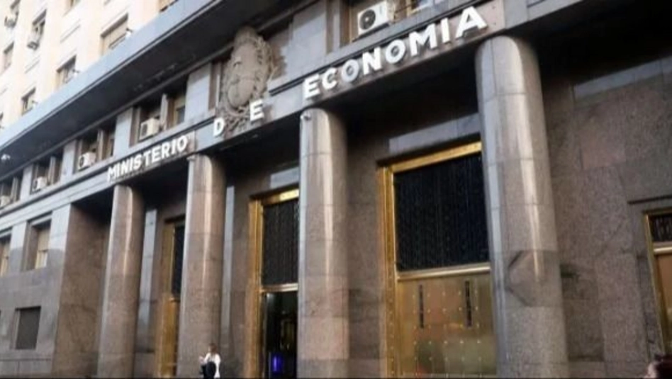 Cayó 17% la recaudación de la Administración Pública Nacional y preocupa la sostenibilidad del ajuste
