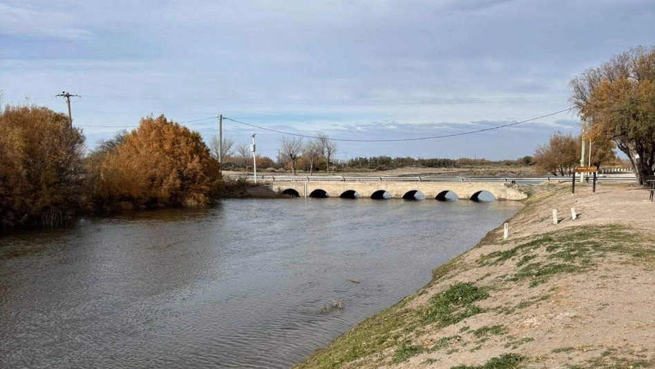 El río Atuel volvió a correr con fuerza en Algarrobo del Águila