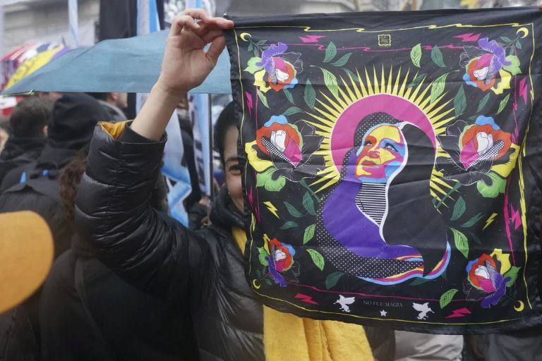 Le concedieron la domiciliaria a Cristina Kirchner y no irá a Comodoro Py