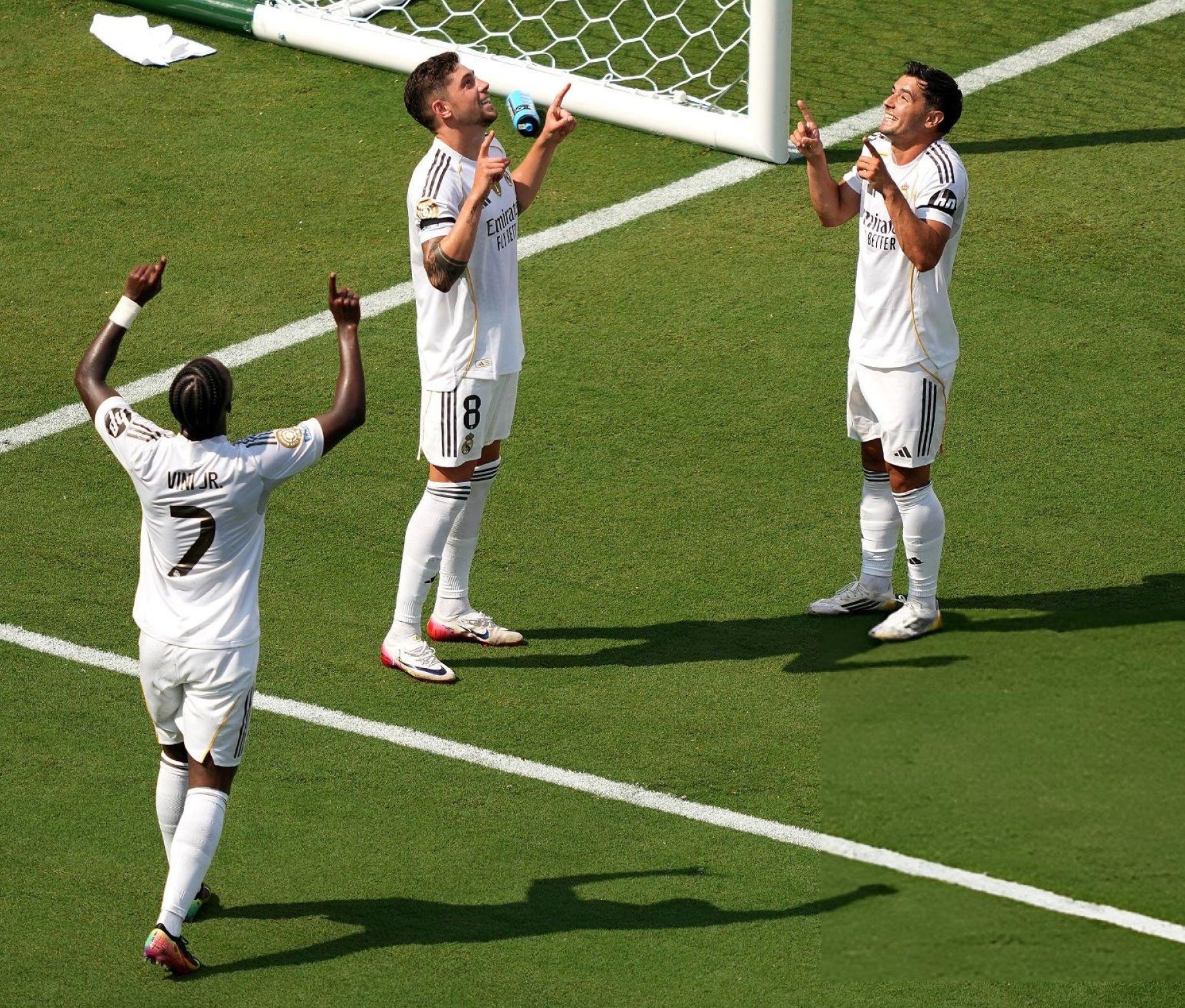 Fútbol: con 10 jugadores, Real Madrid eliminó a Pachuca y trepó a la cima de su grupo