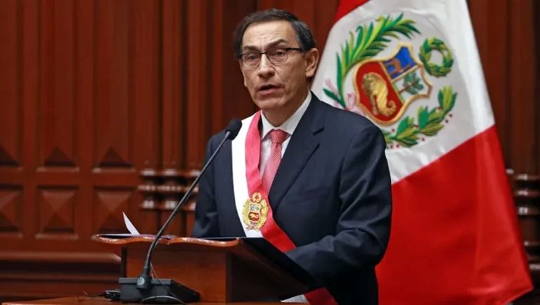 Perú: el Congreso inhabilita por 10 años al ex presidente Martín Vizcarra