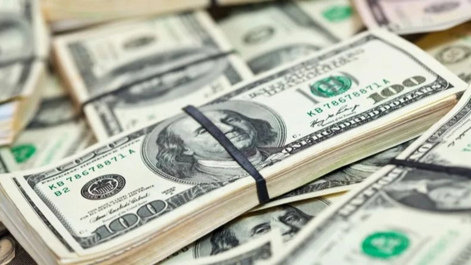 El dólar superó los $1.300 en el Banco Nación y marca un nuevo récord tras la salida del cepo