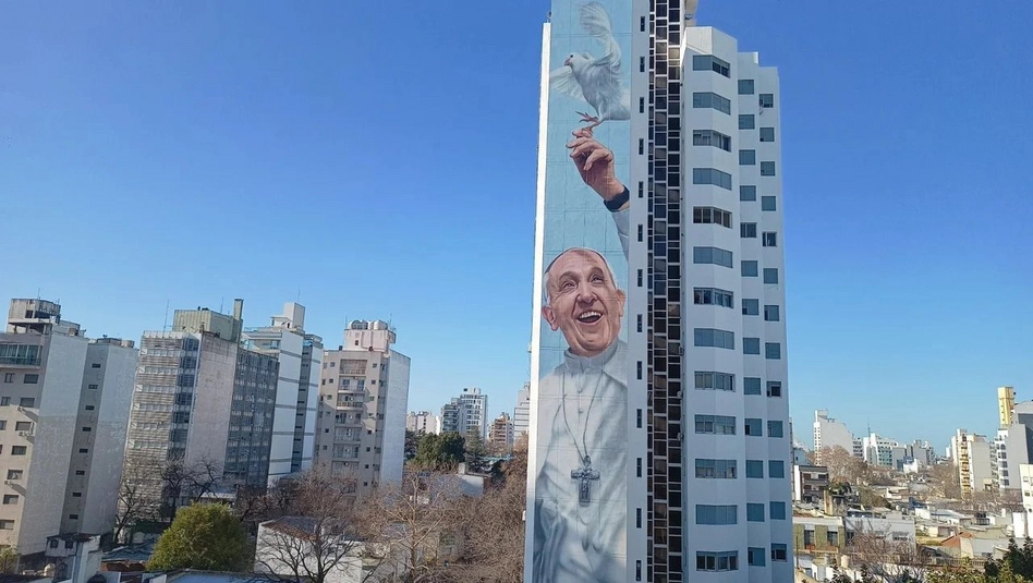 La Plata inauguró el mural más grande del mundo dedicado al papa Francisco