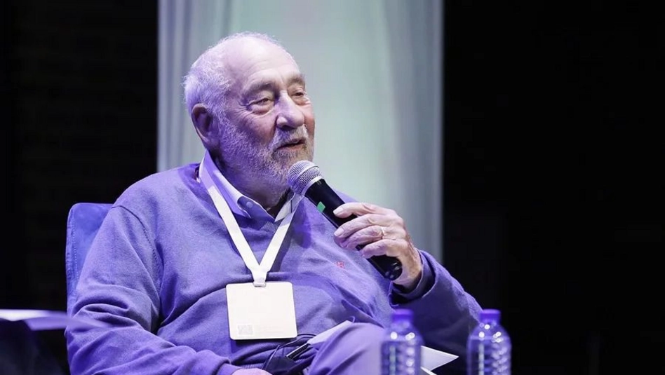 Joseph Stiglitz advirtió que Argentina “está a la puerta de otra crisis”