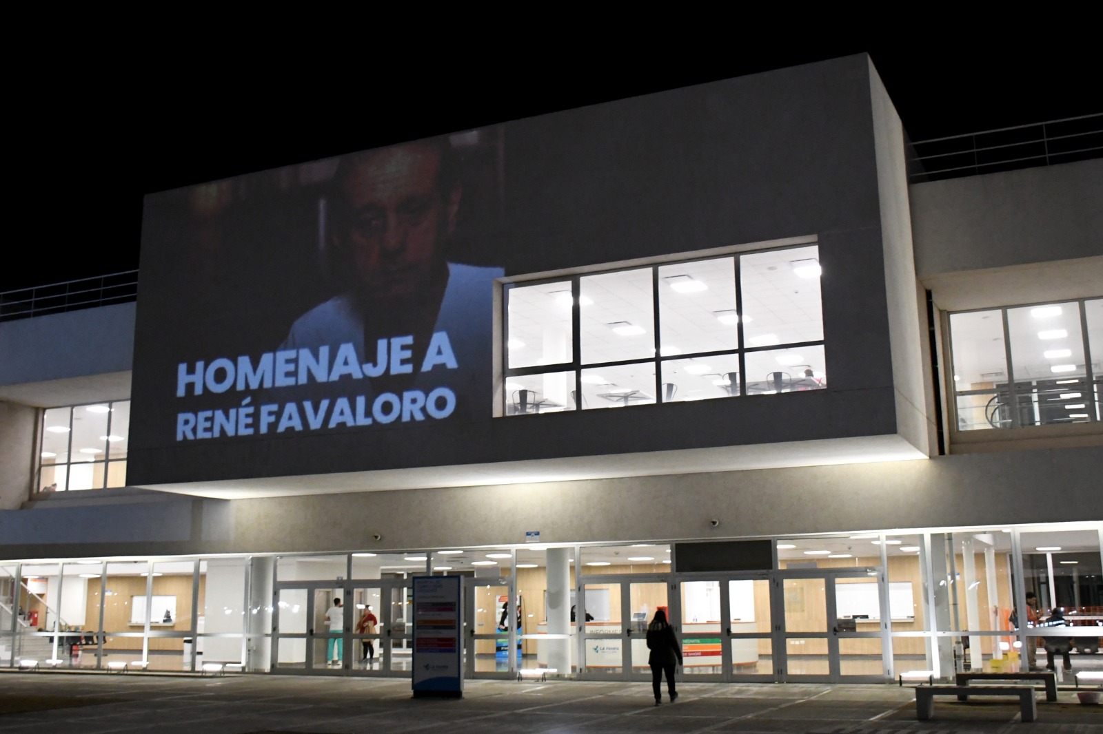 Homenaje a René Favaloro: legado de vida y esperanza