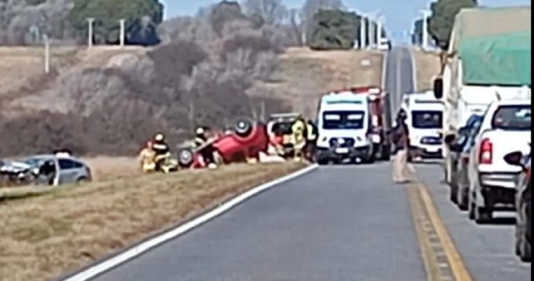 Un muerto y varios heridos de gravedad en un choque frontal cerca de Ataliva Roca