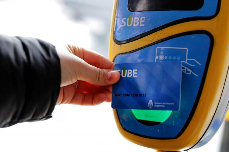 Otro golpe al bolsillo en el AMBA, el boleto mínimo de colectivo roza los $500 y supera los $1.000 en algunos tramos