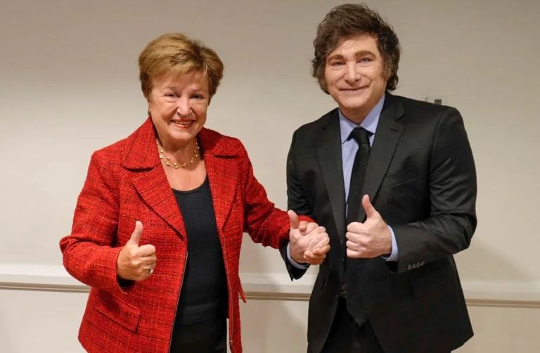 El FMI aprobó la primera revisión del acuerdo y Argentina recibirá un desembolso de US$2.000 millones